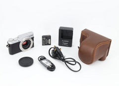 Panasonic Lumix DC-GX800