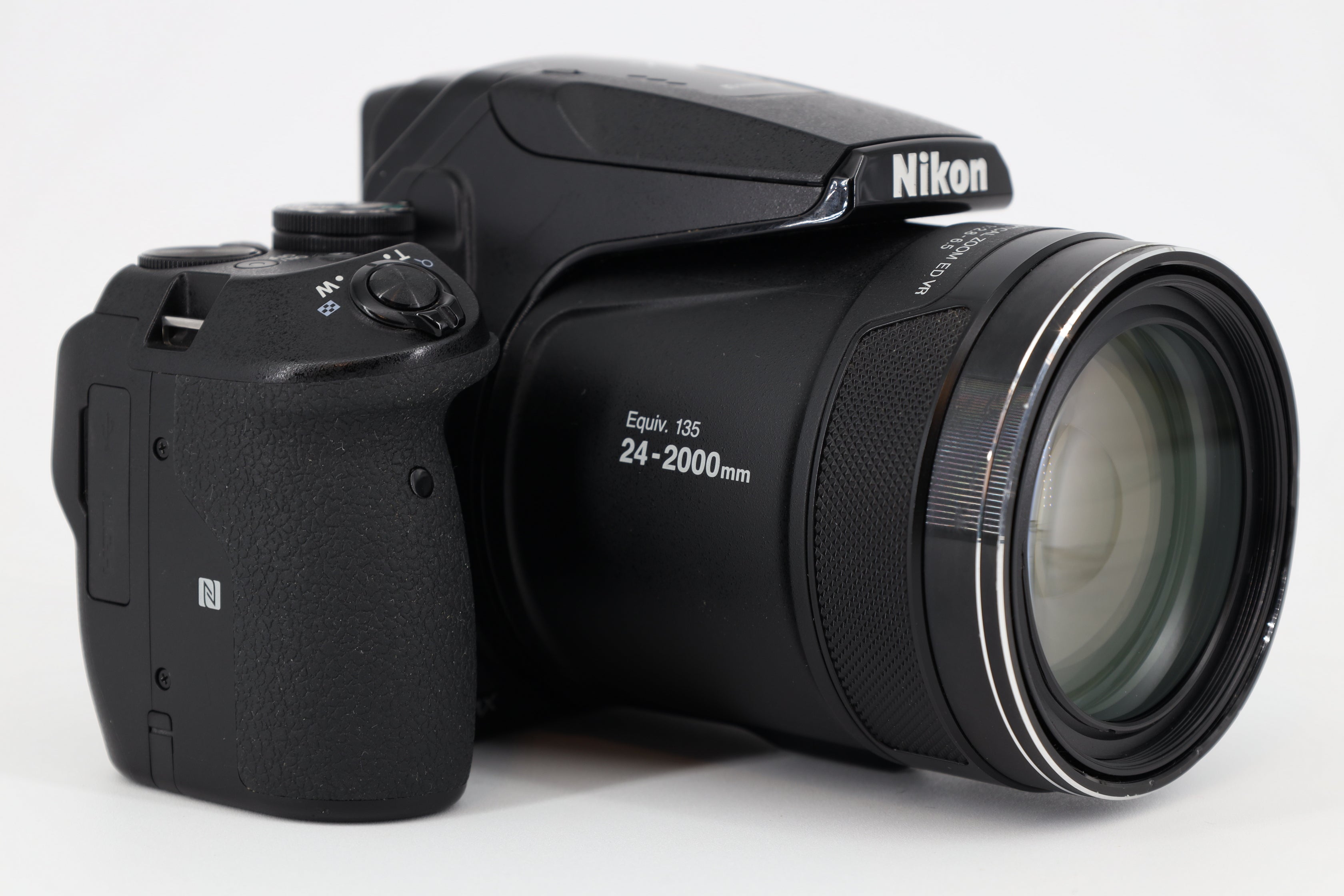Nikon Coolpix P900