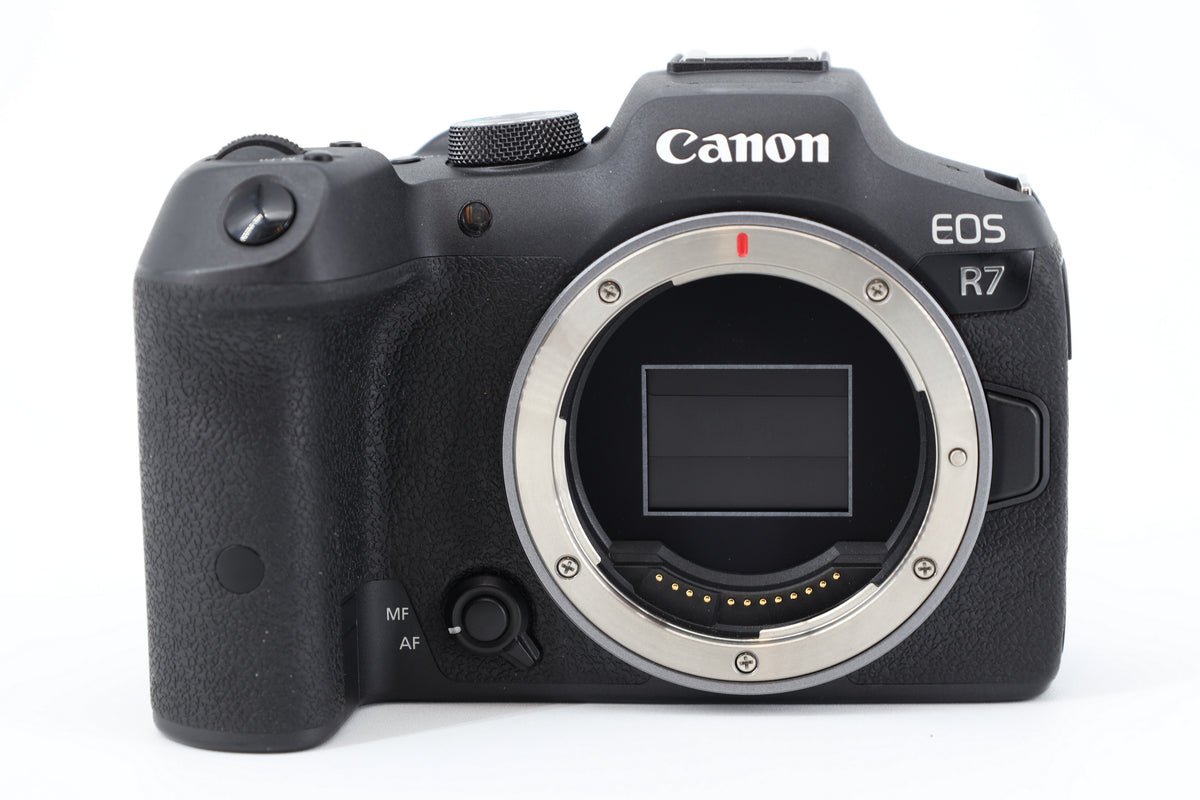 Canon EOS R7