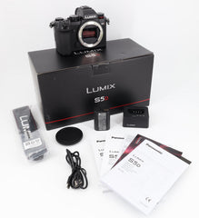 Panasonic Lumix DC-S5D