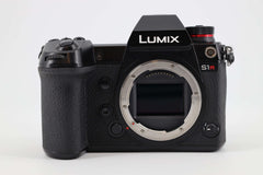 Panasonic Lumix DC-S1R