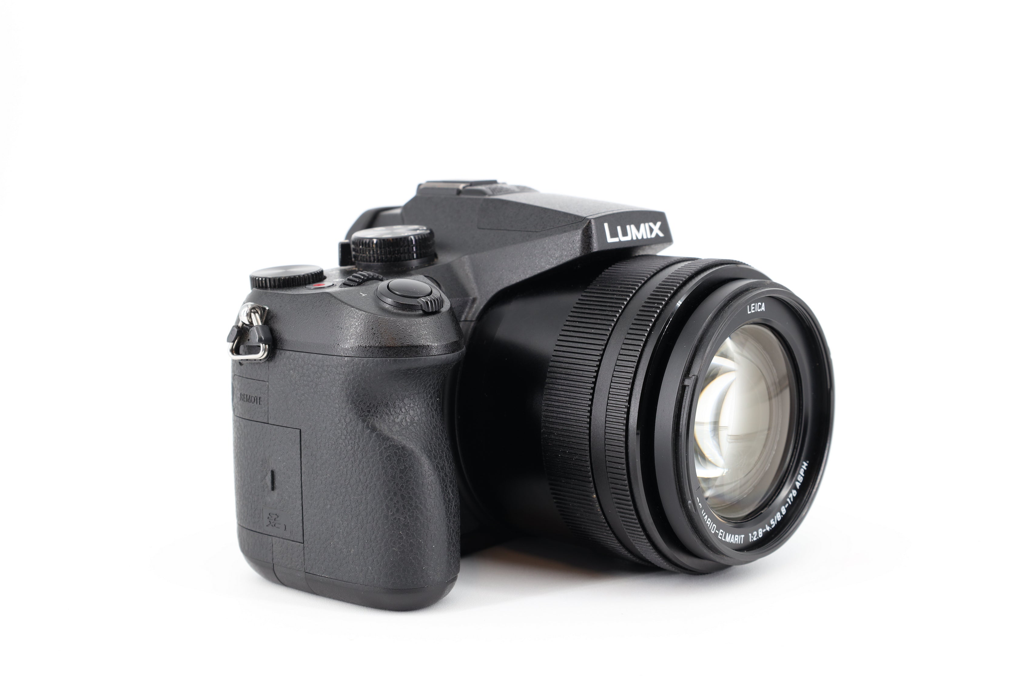 Panasonic Lumix DMC-FZ2000